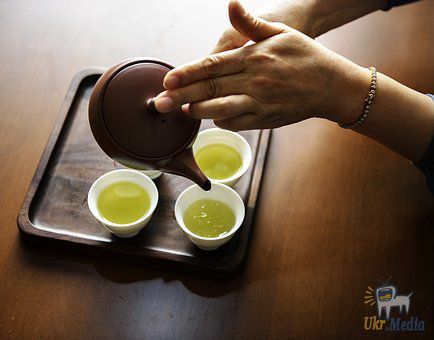 У чому шкода зеленого чаю?. Корисність зеленого чаю не є однозначною і існують ситуації і стани, при яких вживання цього напою небажано і навіть протипоказано.