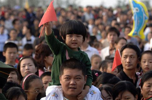 Китай вже офіційно ділить громадян на «поганих» і «хороших». Ось як це працює. А як ви на це дивитеся?