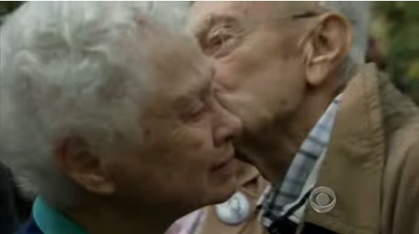 Через 1,5 місяці після весілля її чоловік безслідно зник. 70 років потому вона дізналася правду.. Вона чекала його все життя.