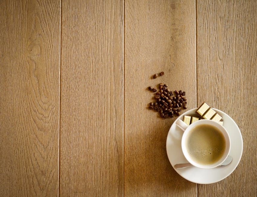 Кава і шоколад: не шкідливо, а корисно?. Європейські фахівці радять випивати не більше 4 чашок кави на день.