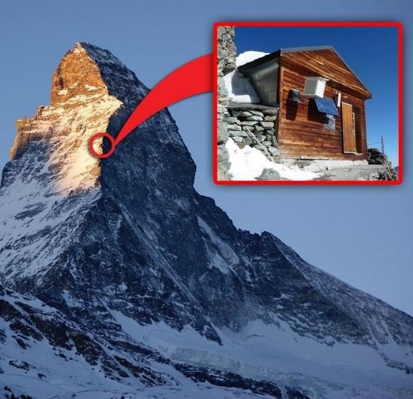 Реальний будиночок для екстремалів, побудований на горі на висоті 4 км над рівнем моря. Зате можна не боятися, що в будинок сховаються злодії.
