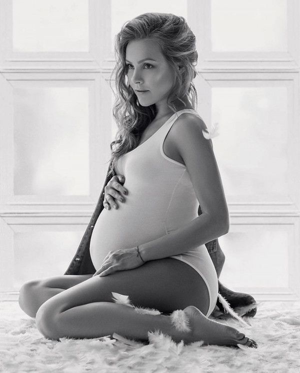 Олена Шоптенко про перші дні материнства і новонародженого сина: «Це маленький тиран». Хореограф зізналася, що з новонародженою дитиною можна забути про дисципліну.