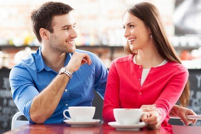 7 застарілих правил побачень, про які пора забути. Нас привчили думати, що побачення підкоряються певним правилам, але правила старіють.