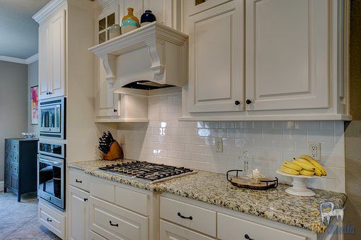 Як і чим можна швидко відмити кухонну плиту?. Домашні засоби для чищення кухонних плит.