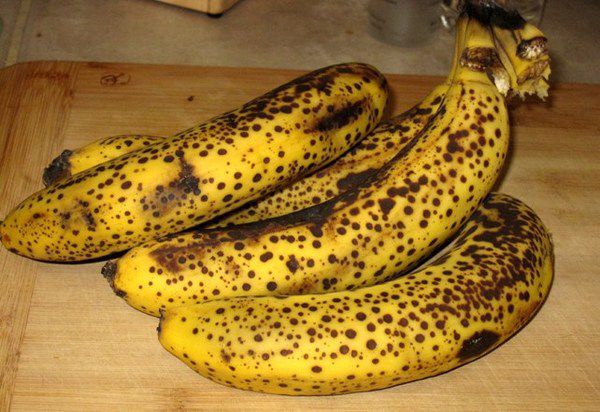що станеться із вашим тілом після вживання бананів із темними плямами? ви будете глибоко здивовані!