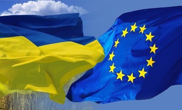 ЄС затвердив надання Україні мільярд євро. Рада ЄС схвалила 1 мільярд євро нових кредитів для покриття фінансових потреб України і підтримку структурних реформ.