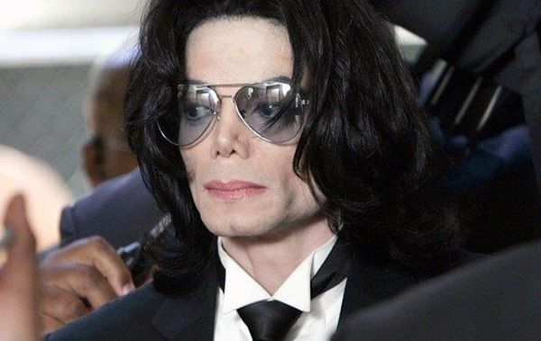 Майкл Джексон живий: фанат поп-короля представив докази. Майкл Джексон живий.