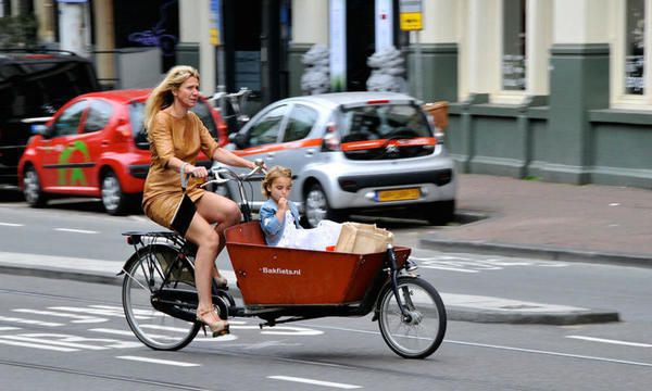 Чому я навчилася у голландських мам!. Головна ідея тут дуже проста: діти не змінюють життя, вони його доповнюють.