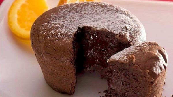 Шоколадний кекс з начинкою — неповторний смак ваших чаювань!