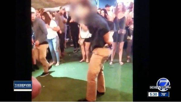 Агент ФБР зробив на танцполі сальто, упустив пістолет і випадково когось підстрелив. Зібрався на танці в США — одягни парадний бронежилет!
