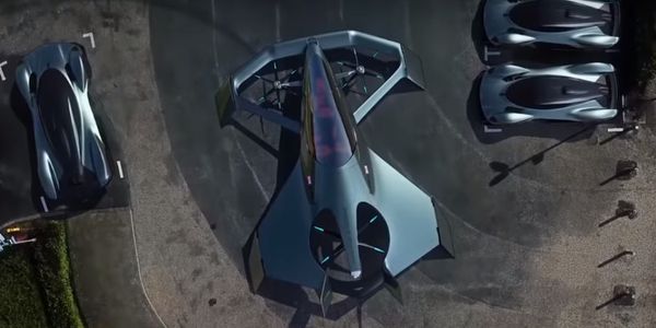 Aston Martin представив концепт "міського літака"(відео). Volante Vision Concept - літак з вертикальним зльотом, що вміщує трьох пасажирів....