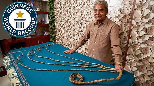Чоловік з найдовшими нігтями в світі зрізав їх. Рекордсмен Гіннеса 82-річний індієць Шрідхар Чіла, власник найдовших нігтів в світі на одній руці, зрізав їх. Їхня загальна довжина склала 9 метрів.