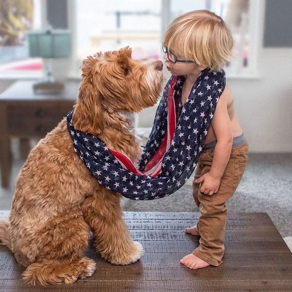 Зворушлива дружба прийомної дитини і його собаки по кличці Рейган. Хлопчик Бадді і його друг, чарівний лабрадудль по кличці Рейган, вже захопили Instagram. Фото.