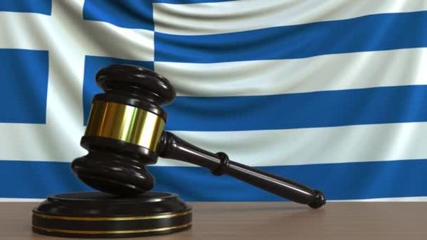 У Греції суд виніс вирок двом українцям - 180 років в'язниці. У Греції двох українців засудили до 180 років в'язниці за перевезення мігрантів.