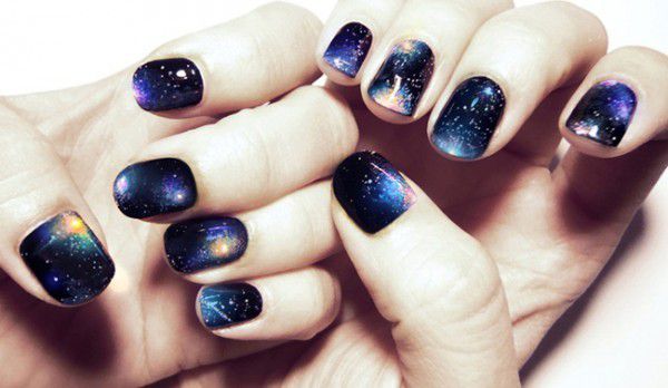 Манікюр 2018: підбірка ідей для розкішних нігтів (Фото). Галактичний манікюр, від якого нігті сяють неземною красою.