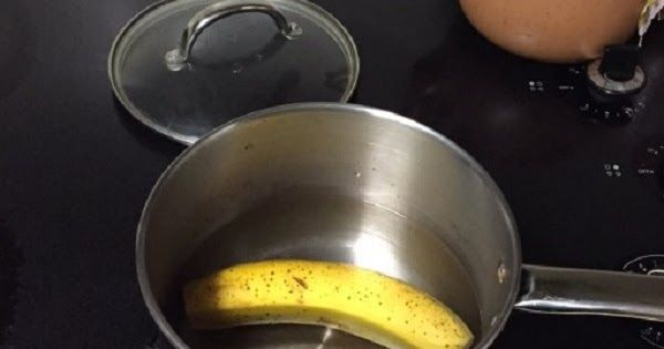 Вона поклала банан у киплячу воду, те, що вийшло через 10 хвилин, перевершило всі мої очікування!!!.  Очманілий банановий рецепт від безсоння.