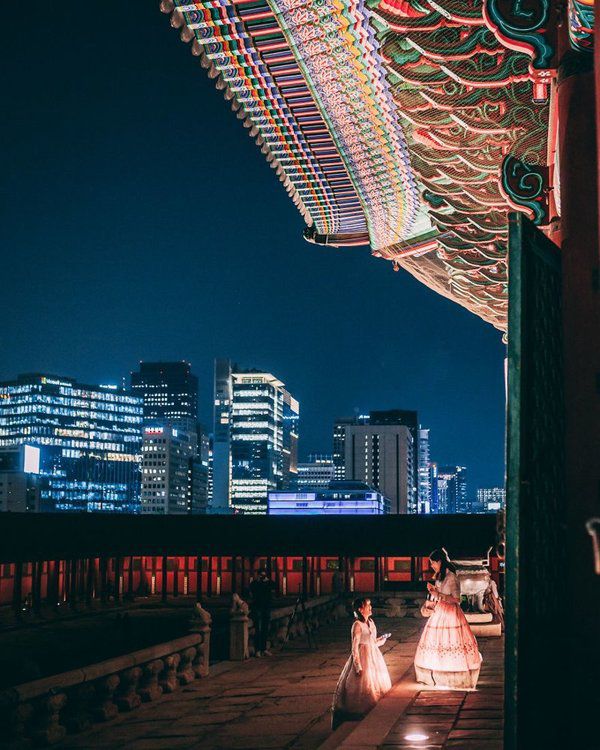 Колоритний і захоплюючий Сеул. Американець Джеймс МакКоун зробий неймовірні фото столиці Південної Кореї.