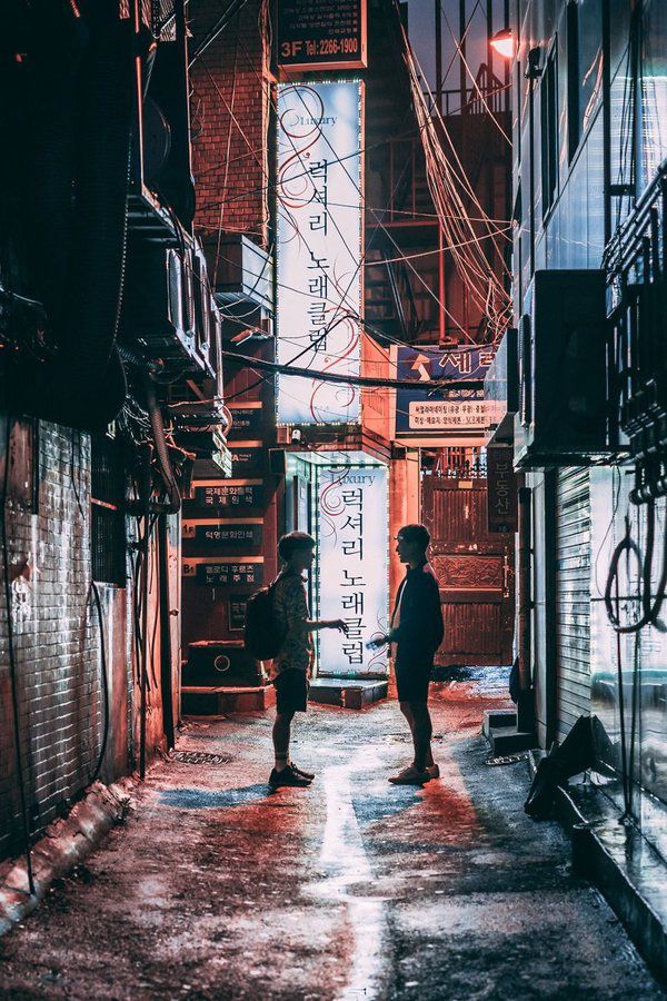 Колоритний і захоплюючий Сеул. Американець Джеймс МакКоун зробий неймовірні фото столиці Південної Кореї.