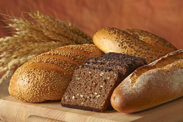 Лікарі повідомили, що вживання хліба може нашкодити здоров'ю.  Щоденне вживання хліба – це несприятливий фактор для здоров'я людей.