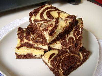 Дуже смачний шоколадно-сирний пиріг. Поєднання сиру і какао у випічці - це завжди виграшний варіант.