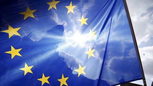 В ЄС вводять нові правила надання громадянства. Єврокомісія закликає країни Європейського союзу до більшої стриманості при наданні громадянства вихідцям з третіх країн.