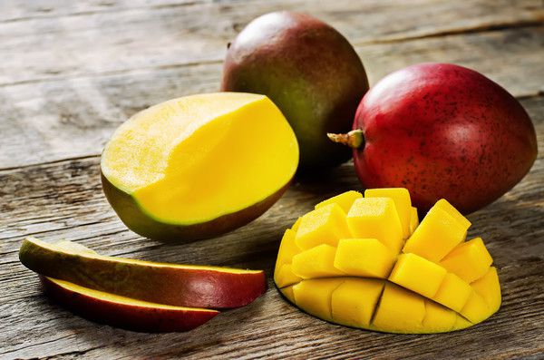 Лікарі назвали найкращий фрукт, який допоможе при поганому травленні. Усунути неприємні симптоми і полегшити процес очищення організму можна за допомогою  екзотичного фрукта.
