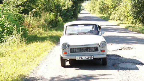 Українець розробив електромобіль за 10 тисяч гривень. Український винахідник переобладнав старий автомобіль.