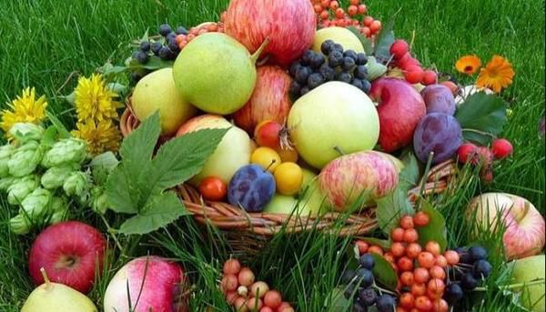 19 серпня — Яблучний Спас, або Преображення Господнє. Ось чому яблука можна їсти тільки після освячення.