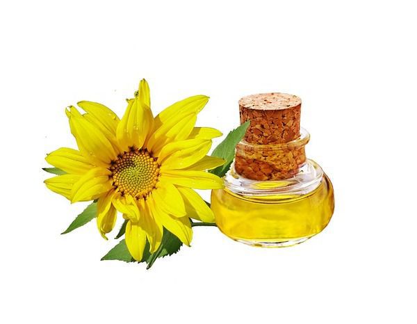 Соняшникова олія: дивовижні лайфхаки. Сьогодні соняшникова олія - одна з найуживаніших у світі.