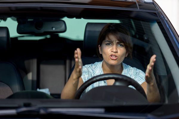 Як не нервувати за кермом - чарівні правила зберігати спокій!. Нервозність – типова помилка початківця водія.