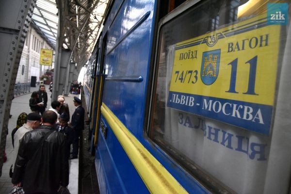 Омелян прокоментував скасування поїздів в РФ: Ніяких збитків. Міністр інфраструктури України Володимир Омелян заявив, що після припинення сполучення з Росією потяги можна направити в ЄС.