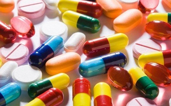 В Україні заборонили близько 70 лікарських засобів. З них - 43 препарати з Росії.