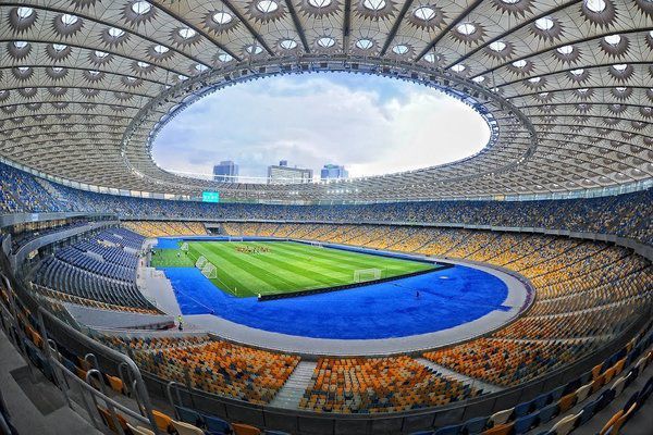 Один з найстаріших футбольних стадіонів України. Головним стадіоном країни вважається НСК "Олімпійський" в Києві.