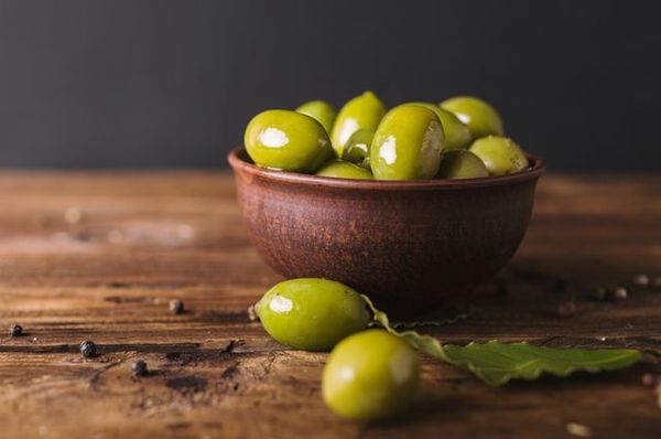 Знайдені нові корисні властивості оливок. В оливках є всі корисні і необхідні людині речовини і вітаміни.