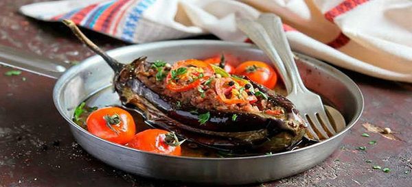 Баклажани по-турецькі - неймовірно смачний рецепт. Турецькі страви з баклажанів вражають своєю різноманітністю.