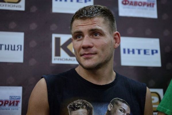 Український боксер Денис Берінчик дебютував у шоу Танці з зірками. Боксер взяв участь у відомому телешоу.