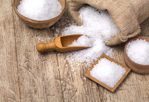 Десять ефективних способів застосування солі в побуті. Прості поради, які стануть в нагоді!