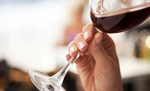 Українки займають перше місце в світі в списку тих, хто вживає алкоголь в найбільших кількостях. Сумний рейтинг!