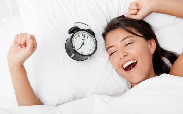 11 способів миттєво зарядитися енергією з ранку. Як швидше встати з ліжка і отримати більше енергії з ранку? Спробуйте деякі з цих простих технік:.