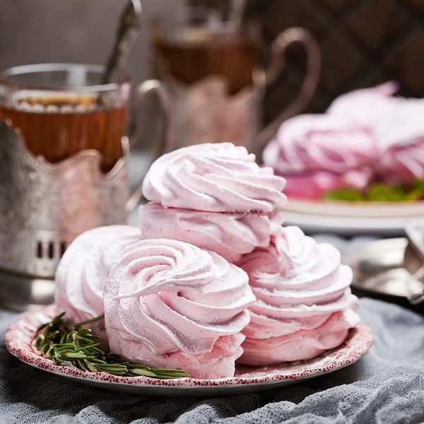 Як приготувати домашній зефір. Рецепт приготування сливового зефіру, який може стати улюбленим десертом у вашій родині.