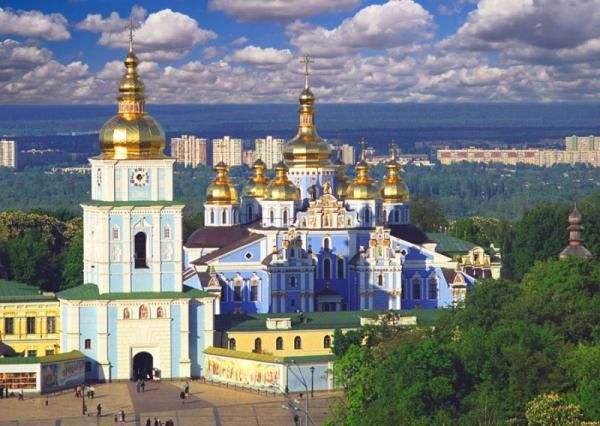 Київ потрапив у топ-15 найбільш фотографованих міст світу. В Європі Київ є ще однією популярною зупинкою для фотографів.