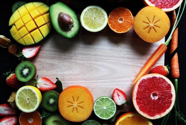 хитрі способи нарізання фруктів та овочів, які повинна знати кожна господиня
