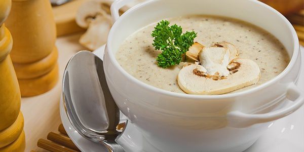 Медики впевнені, що найкраще допоможуть схуднути різні супи. Дієтологи назвали страви, які найкраще допоможуть схуднути.