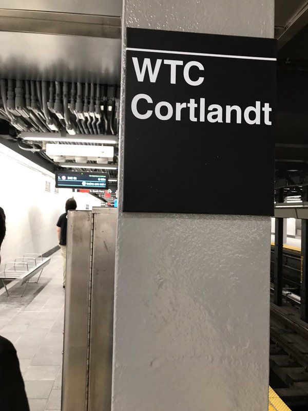 Через 17 років після теракту у Нью-Йорку запрацювала станція метро Cortlandt Street. Гілка проходила прямо під будівлями Всесвітнього торгового центру.