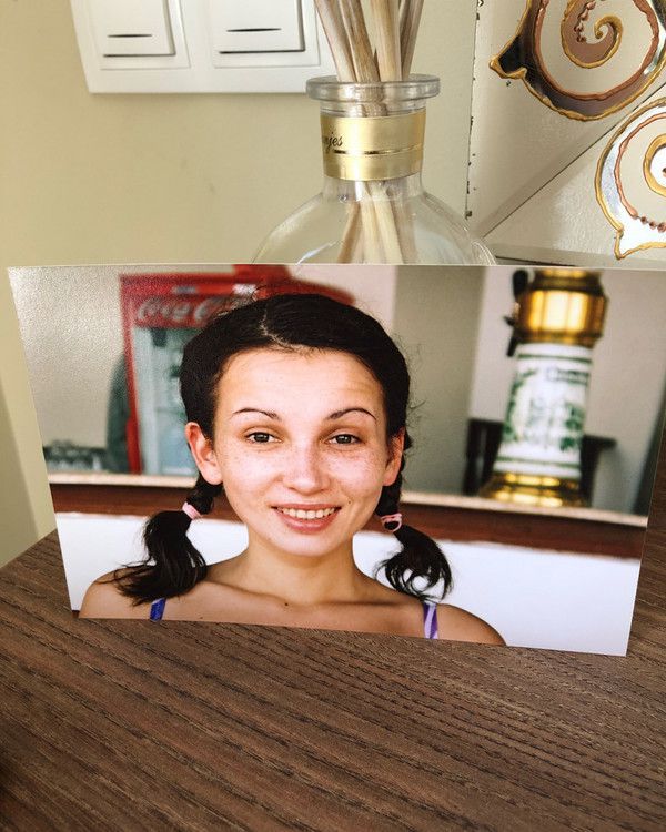 Анфіса Чехова показала архівні фото, на яких їй лише 25 років. Чехова показала своє старе фото 15-річної давності.