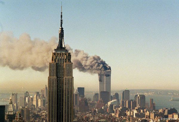 Сьогодні річниця трагедії 11 вересня 2001: наймасштабнішого теракту в історії США. 11 вересня 2001 року в США здійснений найбільший в історії людства терористичний акт.