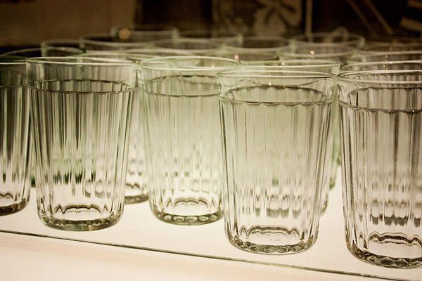 11 вересня - День гранованого стакана. Свято з кумедною назвою «День гранованого стакана» існує насправді, а не тільки в жартах над любителями випити.