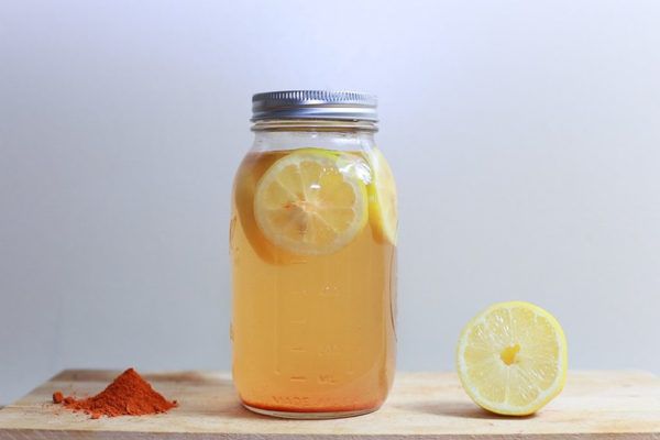 Розпочніть свій день з прийому води з лимоном