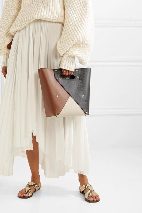 Модні сумки цієї осені - тримай руку на пульсі. Без стильної сумки не обійдеться ні одна модниця.