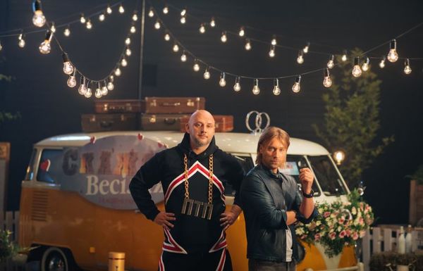 Потап і Олег Винник заспівали в дуеті. Потап і Олег Винник записали весільний гімн.
